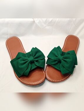 Green Bow Slide Sandals Flat Slip On Casual Summer Size 8 Feminine Girly Trendy